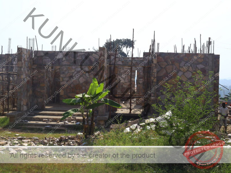 SSEMPEBWA LAWRENCE LOOKING FOR BUILDING JOBS