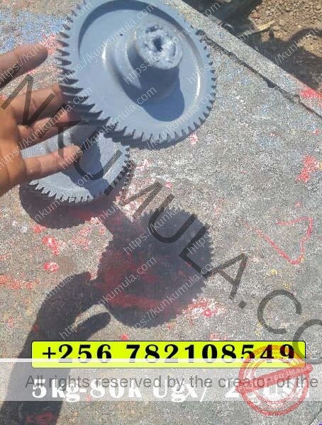 Dumbbells 5kg-80k Ugx/ 23Usd