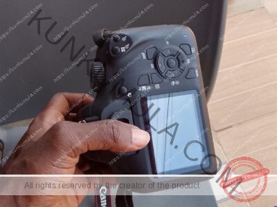Canon Rebel T100 at 1MILLION UGANDA SHILINGS NEGOTIEABLE