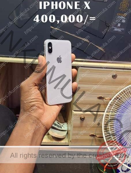 Iphone x 64gb 400,000 Ugx Shillings